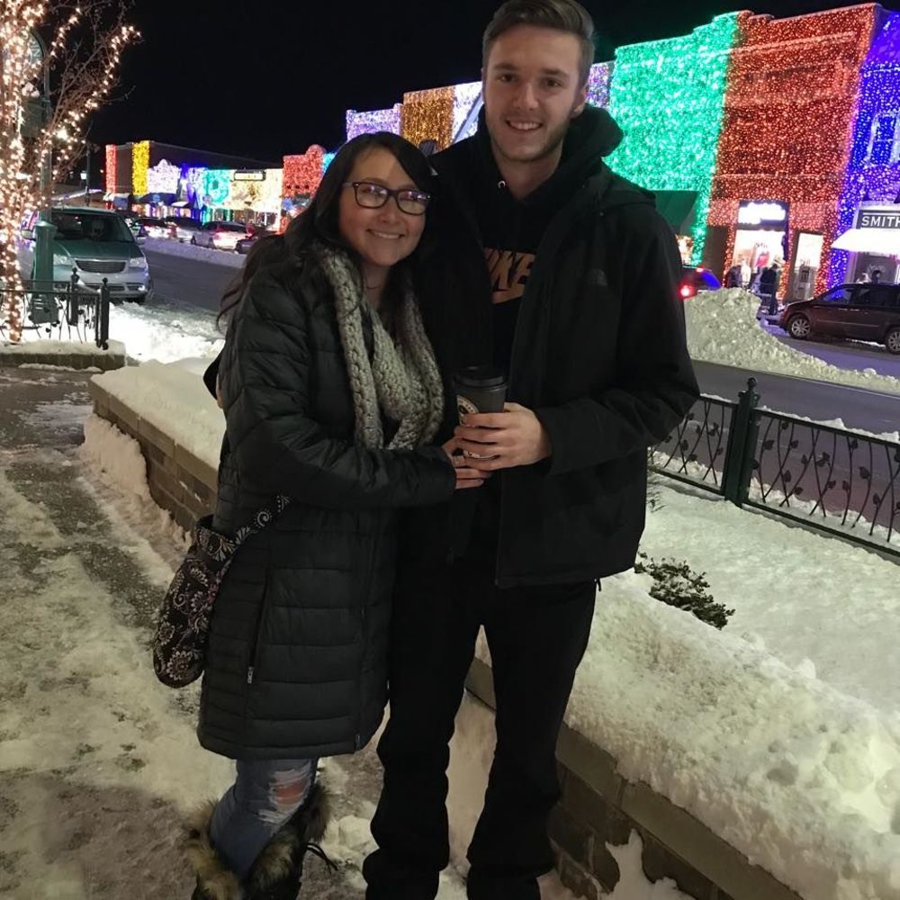 Meet your Posher, Alexis